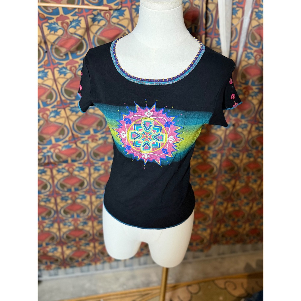 90s F.A.N.G. Black Beaded Mandala Boho Festival Short Sleeve T-Shirt Top Women L